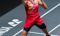 九游体育官网入口-羽毛球选手纵横赛场，无懈可击