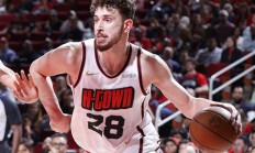 九游体育官方登录入口-火箭队大胜对手积极备战总决赛