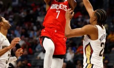 九游体育官方登录入口-火箭惨遭黄蜂反超，NBA季前赛四连败的简单介绍