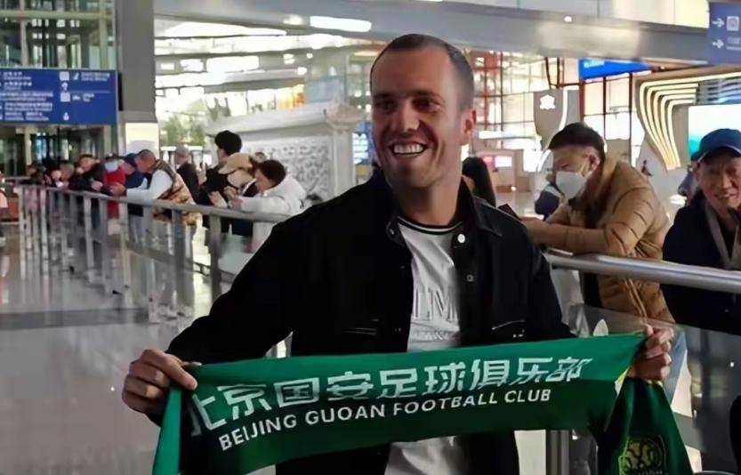 包含恒大引进国外教练，力争冲击中超冠军的词条