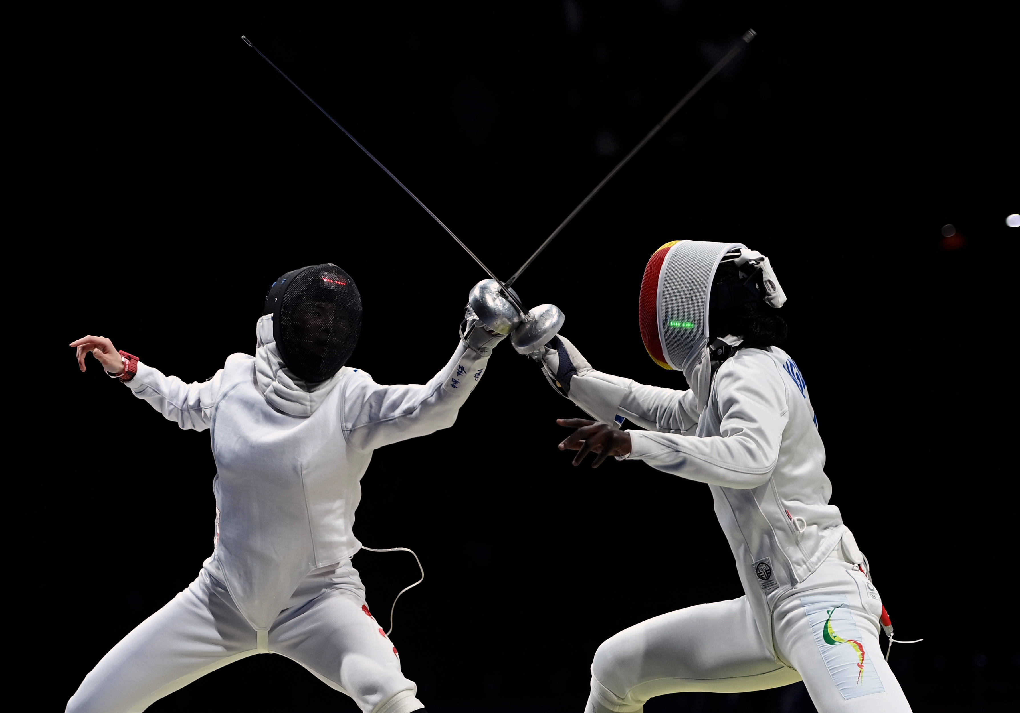智利击剑选手在比赛中掀起高潮