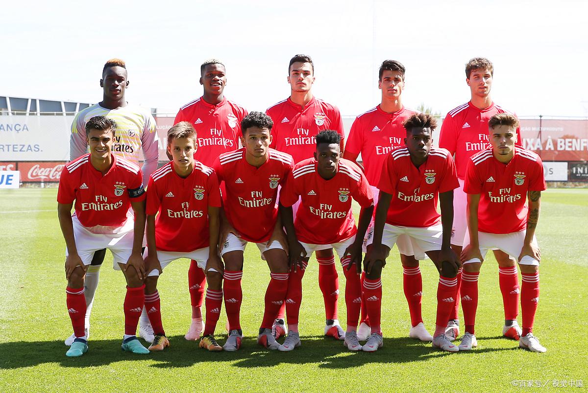 包含摩纳哥客场大胜尼斯，赢得三连胜的词条