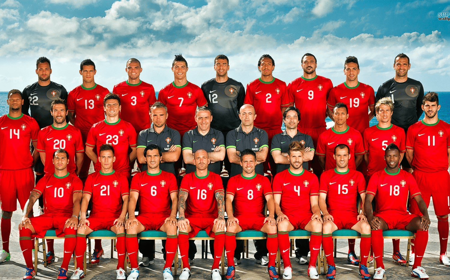 欧国联冠军庆祝盛大，球迷沸腾