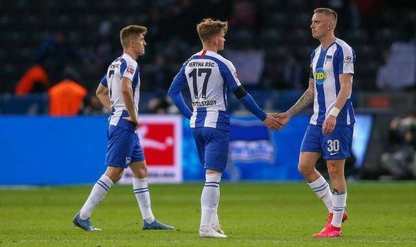 雷加利斯客场不敌对手，遭遇低迷阶段