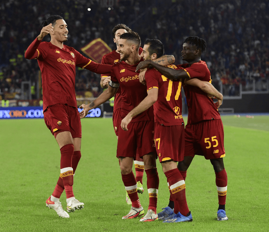 包含AC米兰主场击败对手，领先优势进一步扩大的词条