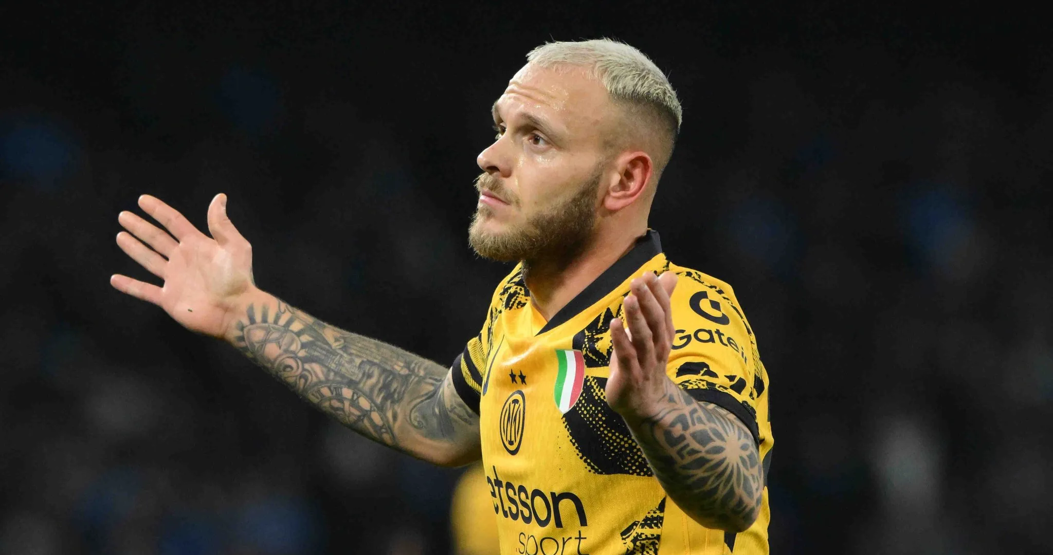 包含门将神扑拯救罗马,客场逼平那不勒斯的词条 包含门将神扑拯救罗马,客场逼平那不勒斯的词条