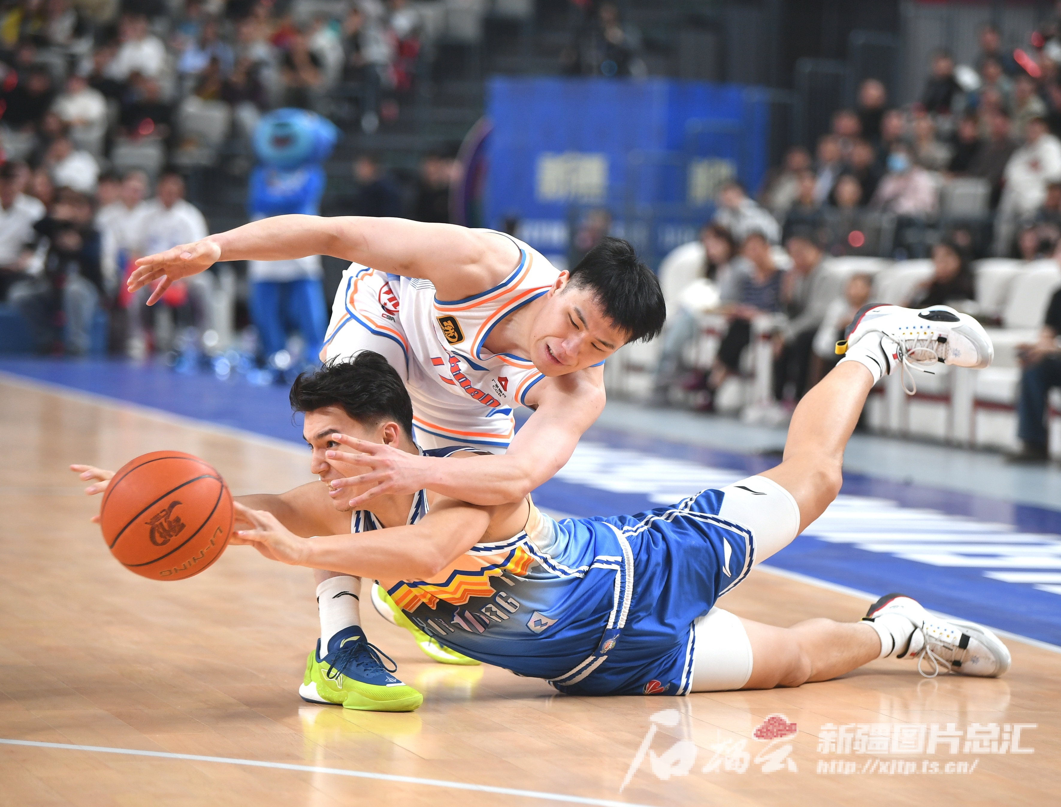 四川男篮取胜，积极备战进一步夺冠