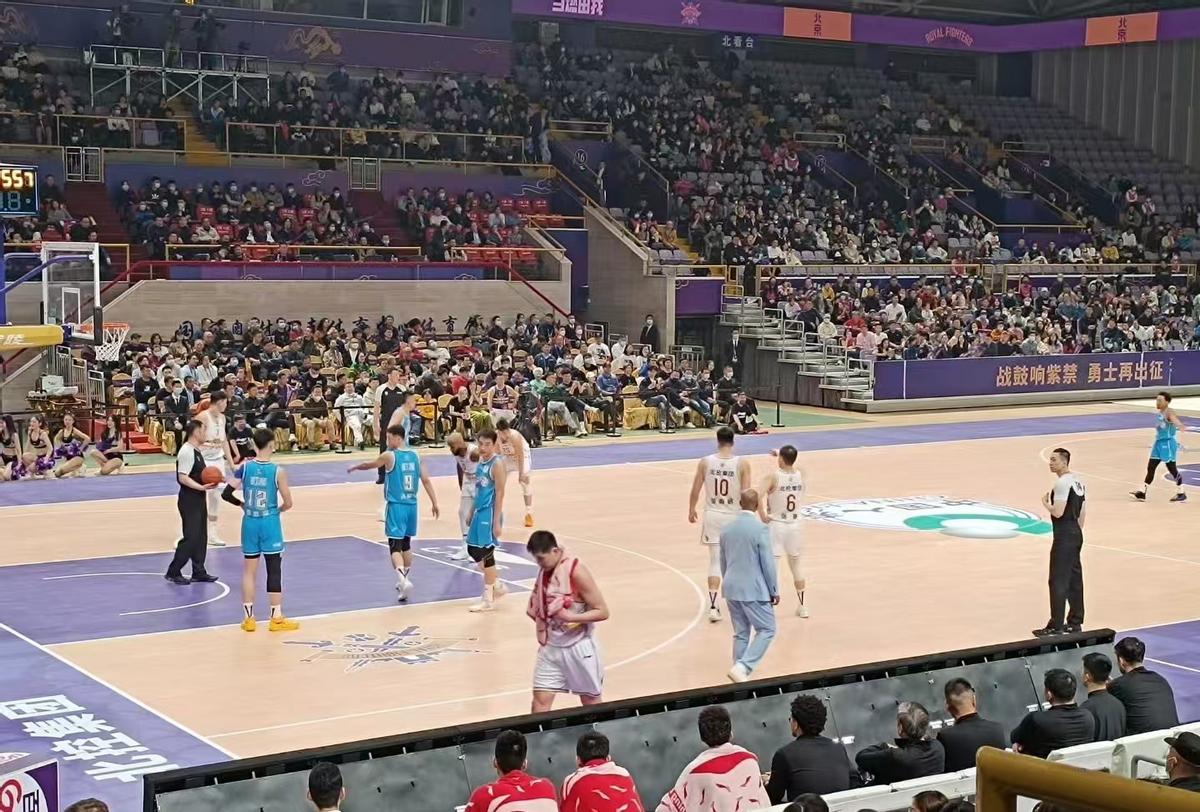 吉林队在客场挑战浙江全力以赴