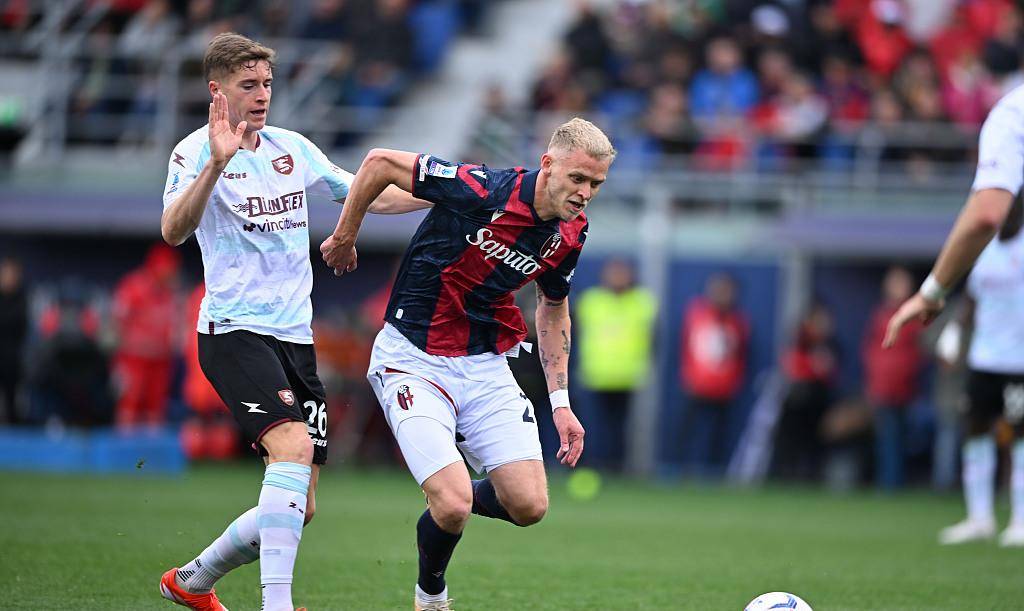 包含热那亚球员受伤，或将缺席下一轮比赛的词条