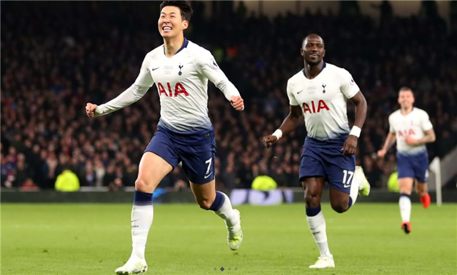 阿贾克斯斩获胜利,成为黑马 阿贾克斯斩获胜利,成为黑马