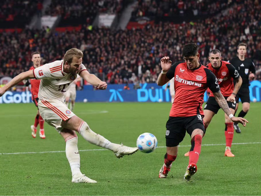 法兰克福队实现翻盘，赢得关键比赛的简单介绍