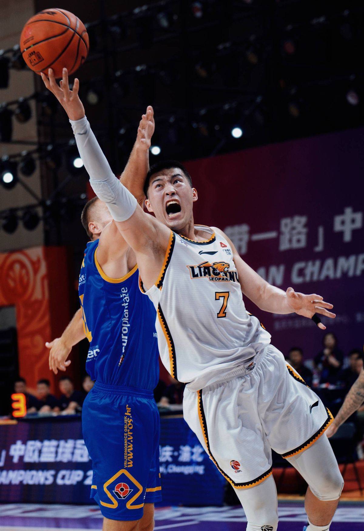 江苏男篮实力突出，大胜对手晋级下一轮的简单介绍