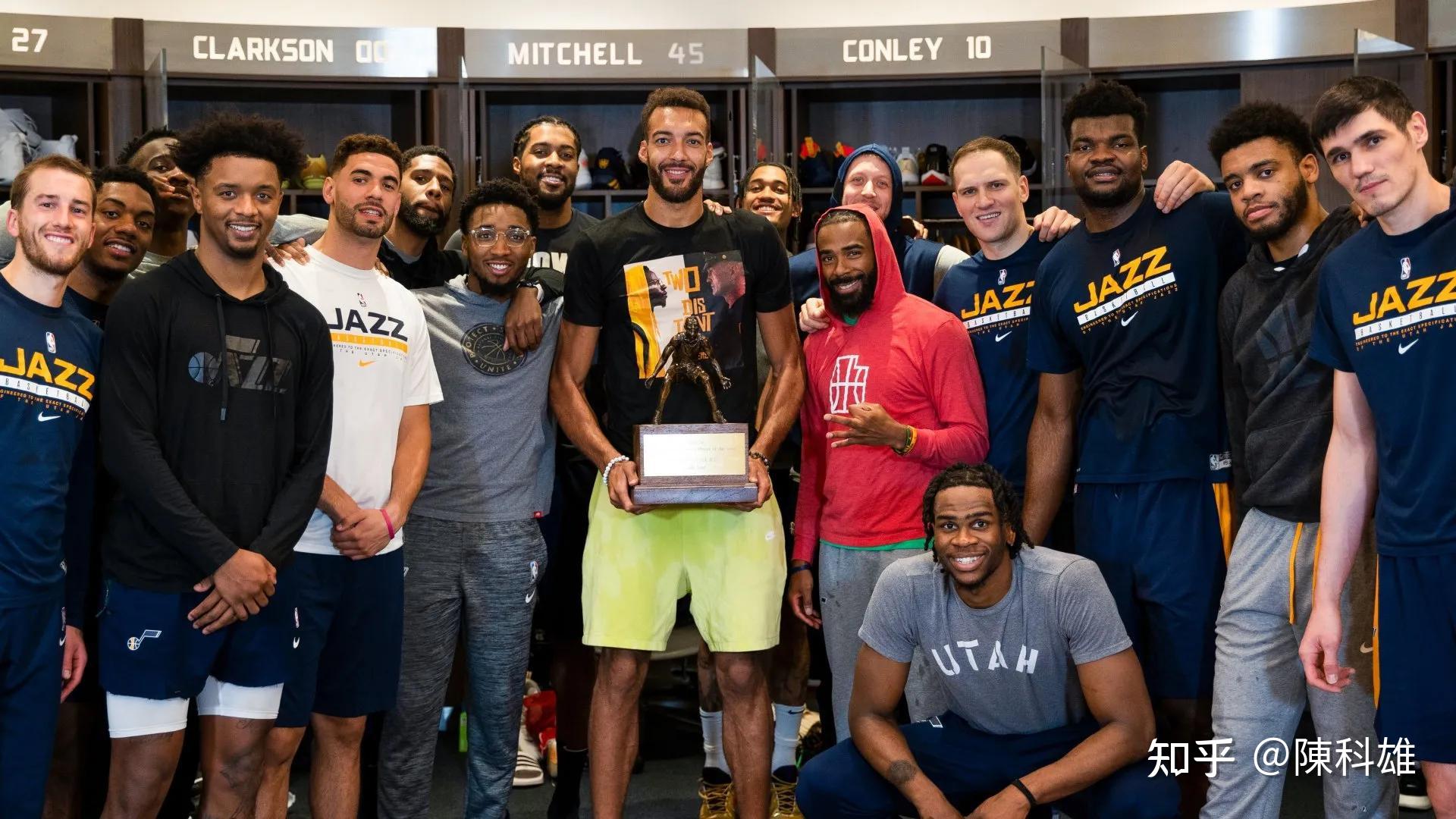 包含篮网队员合作默契，季后赛席位已近在咫尺的词条