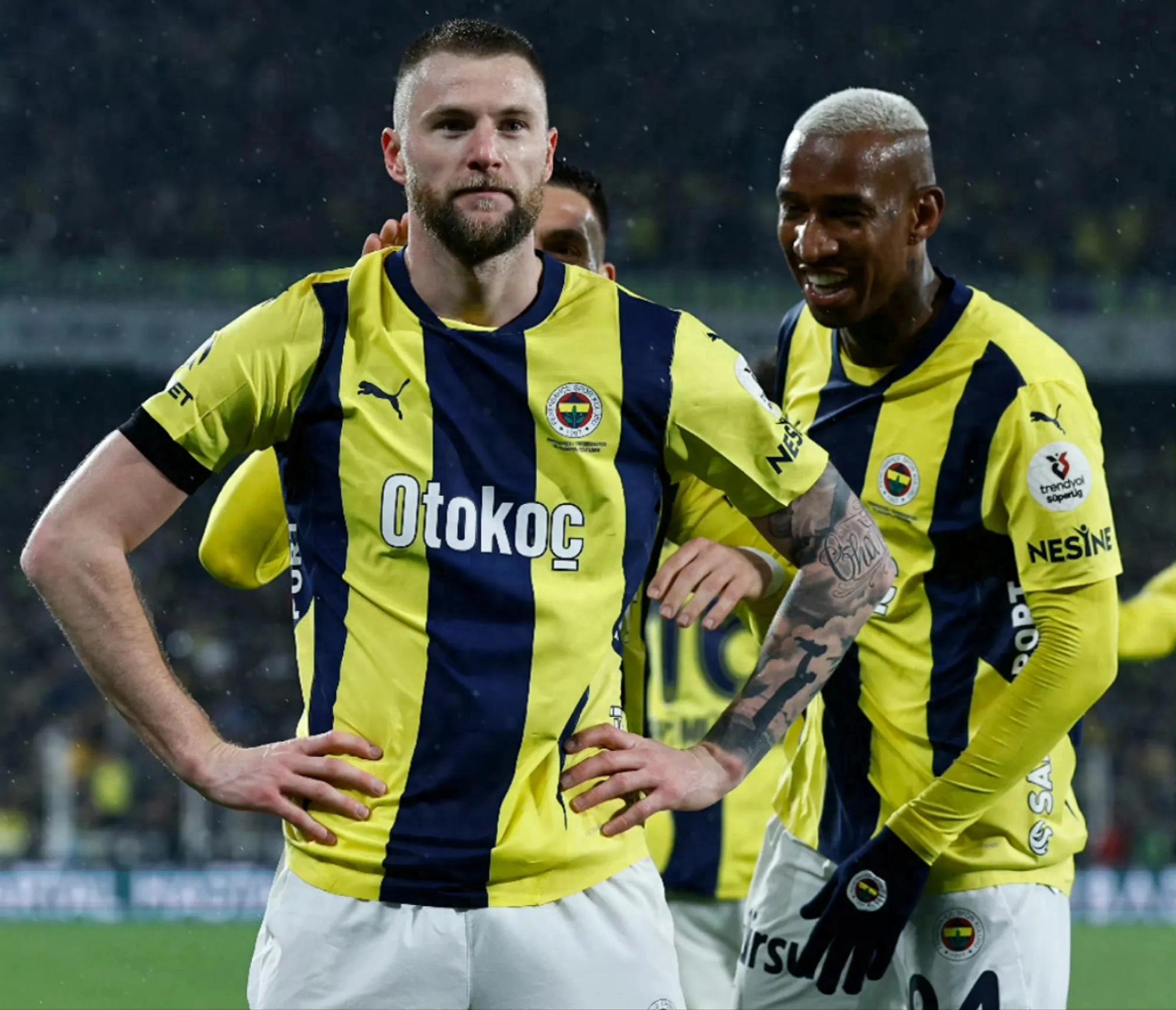 包含罗马客场战胜对手，积分逐步追上的词条