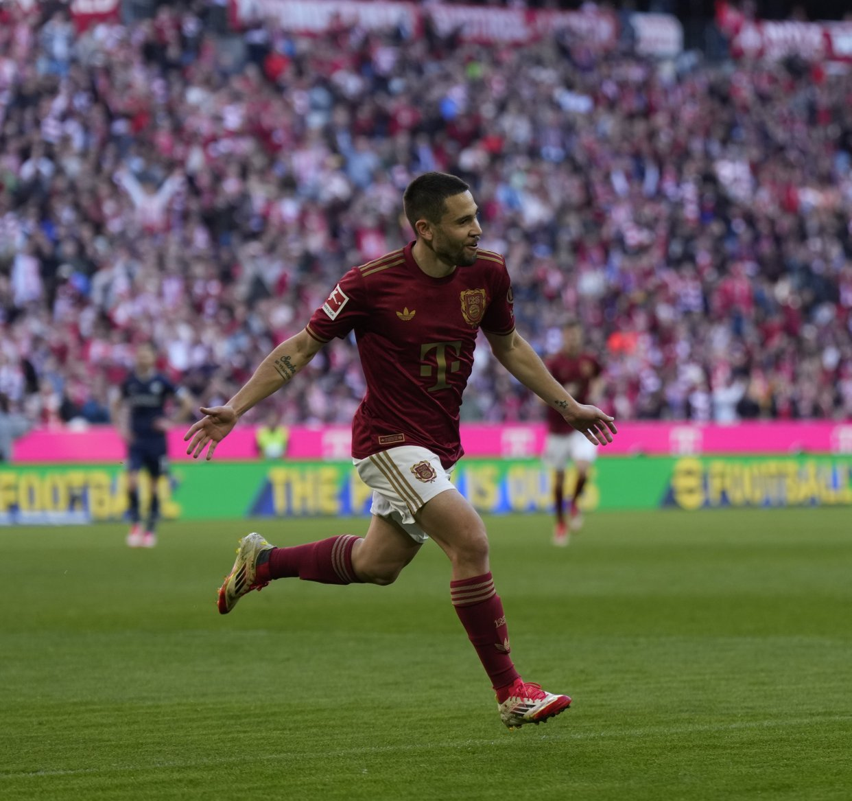 包含拜仁遭遇惨败，欧冠之路一泻千里的词条