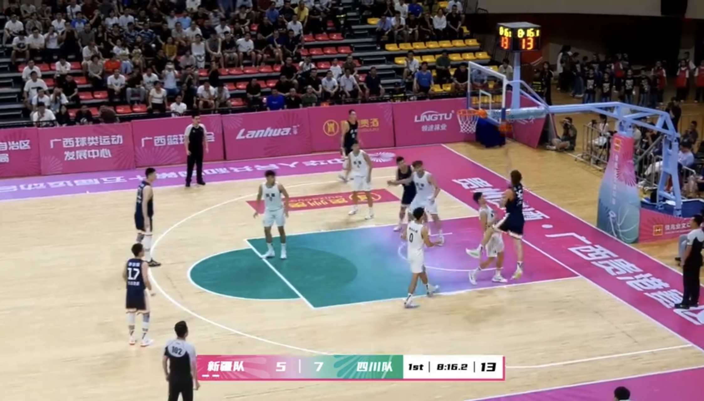 天津男篮大胜辽宁队,取得关键胜利 天津男篮大胜辽宁队,取得关键胜利