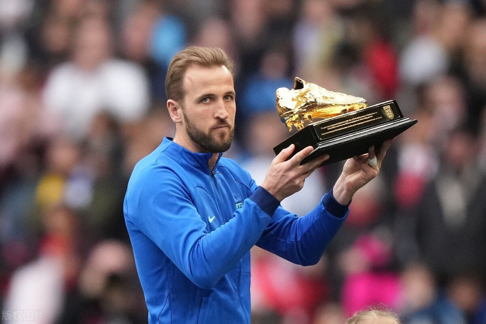 包含击败强敌！欧预赛实战积累经验的词条