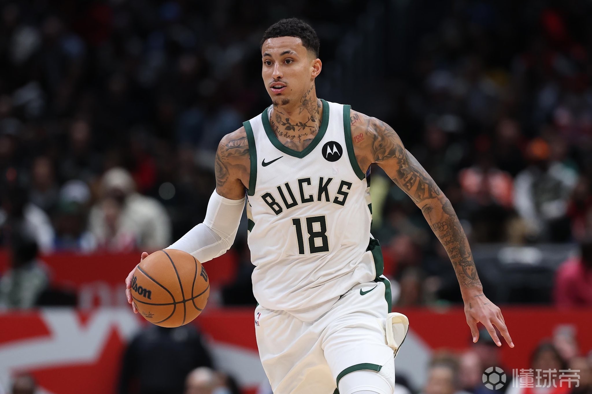 关于湖人逆转火箭，库兹马绝杀三分得分的信息